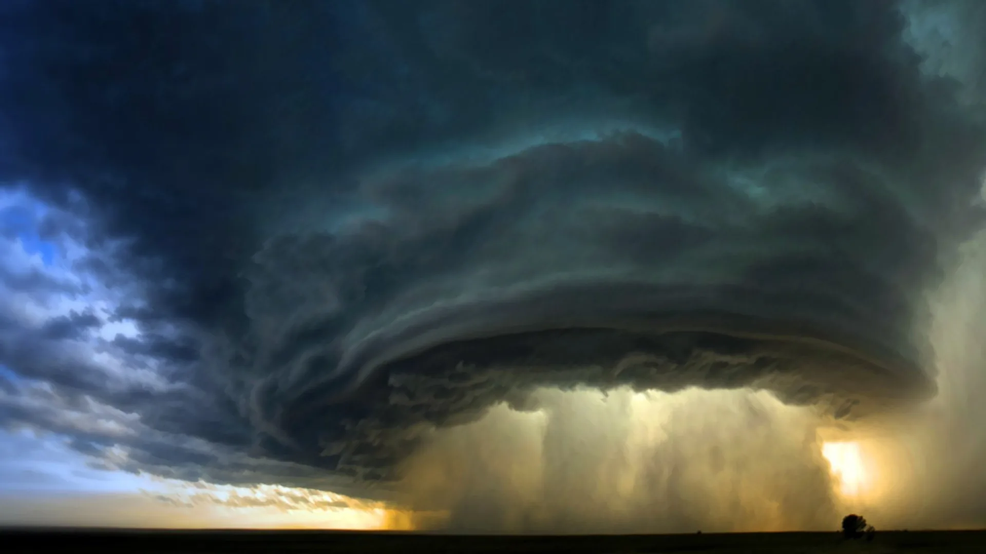 Atmospheric storm